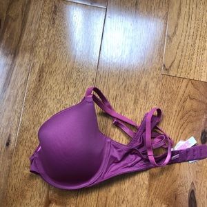 Victoria’s Secret PINK lightly lined bra